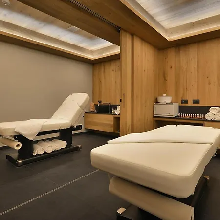 Bucaneve Hotell